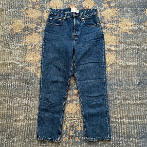 Everlane The Curvy ’90s Cheeky® Jean 26 Short - Picture 6 of 8